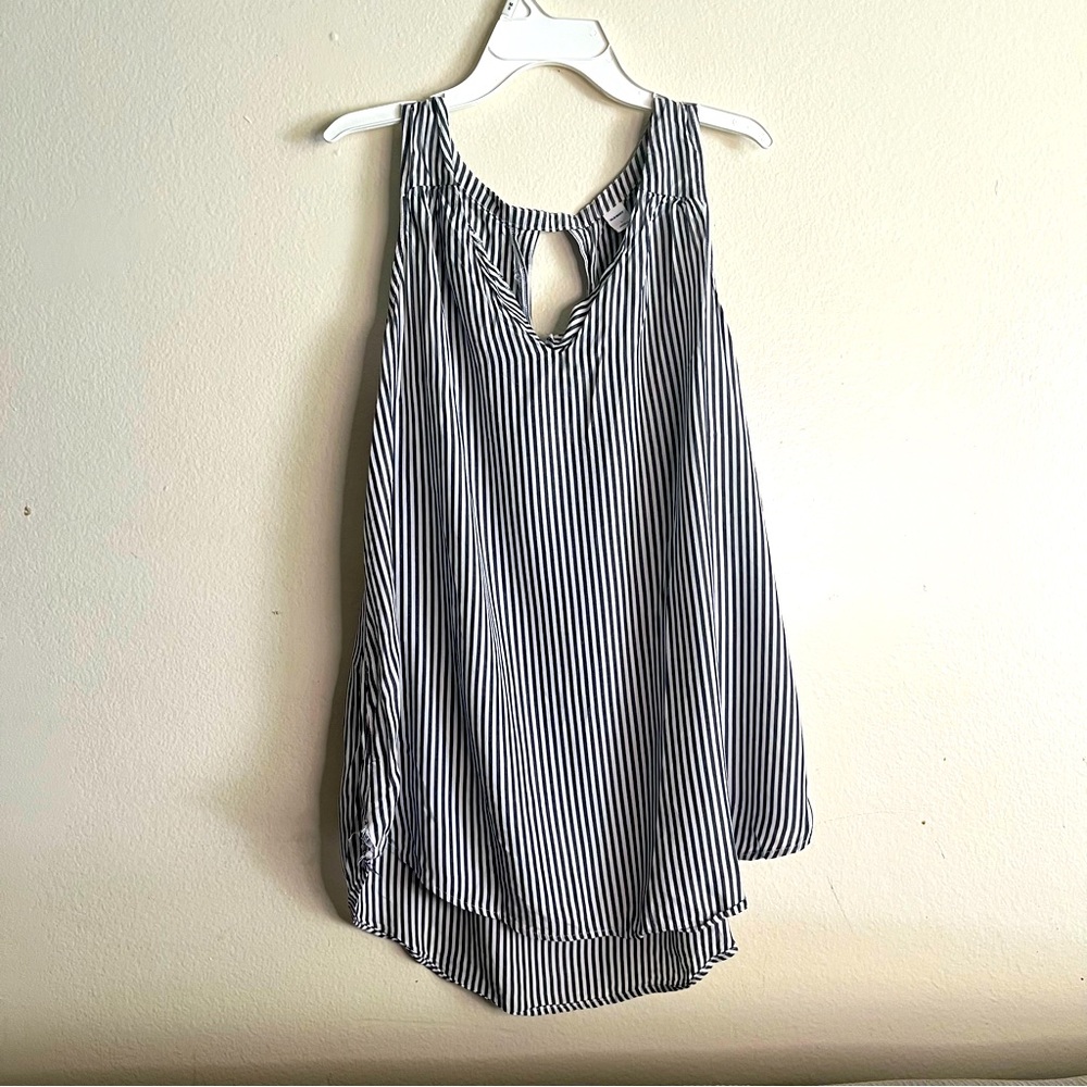 Old Navy Women's Striped Sleeveless V-Neck Keyhole | XL